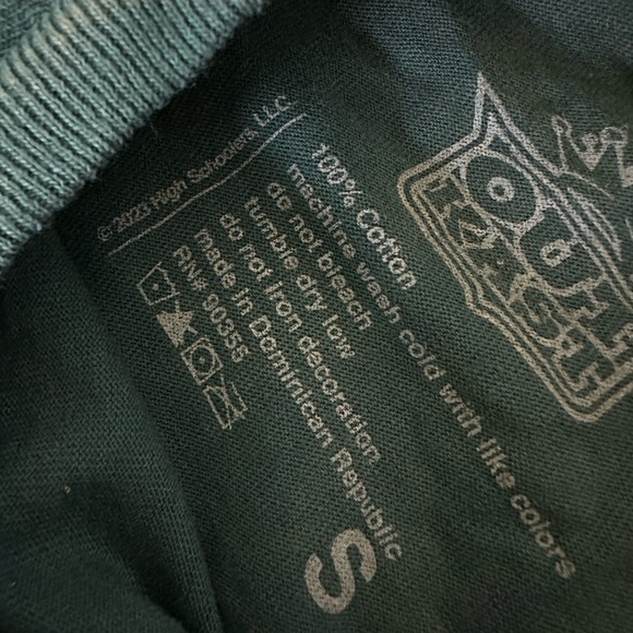 NWOT- OUTKAST Official Licensed Graphic Band Tee Shirt - Picture 4 of 8